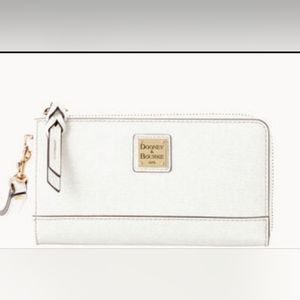 Dooney & Bourke Saffiano Folded Zip Wristlet